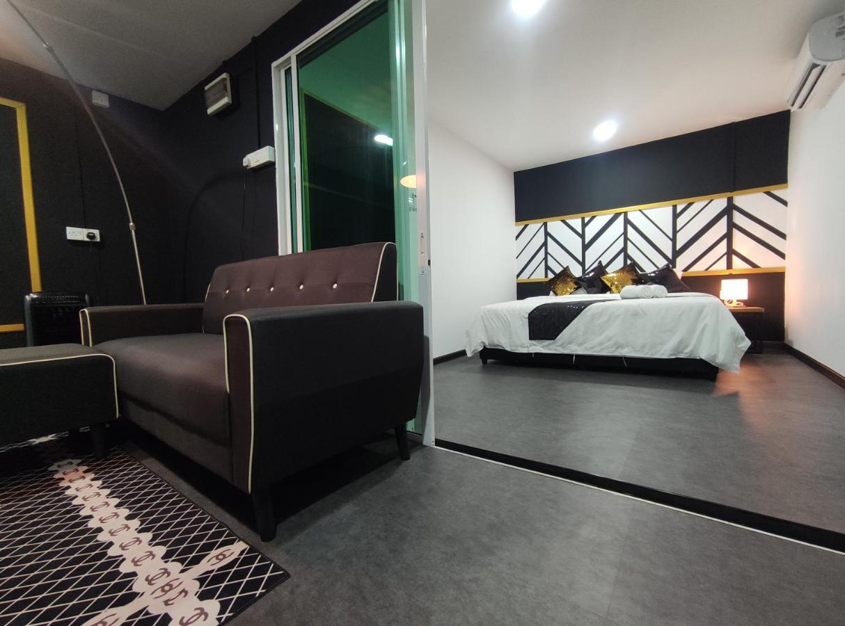 The Sky Inn Kuantan Exterior photo
