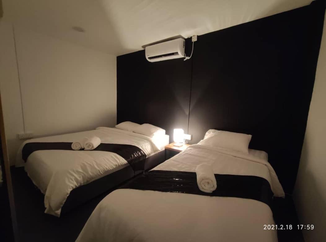 The Sky Inn Kuantan Exterior photo