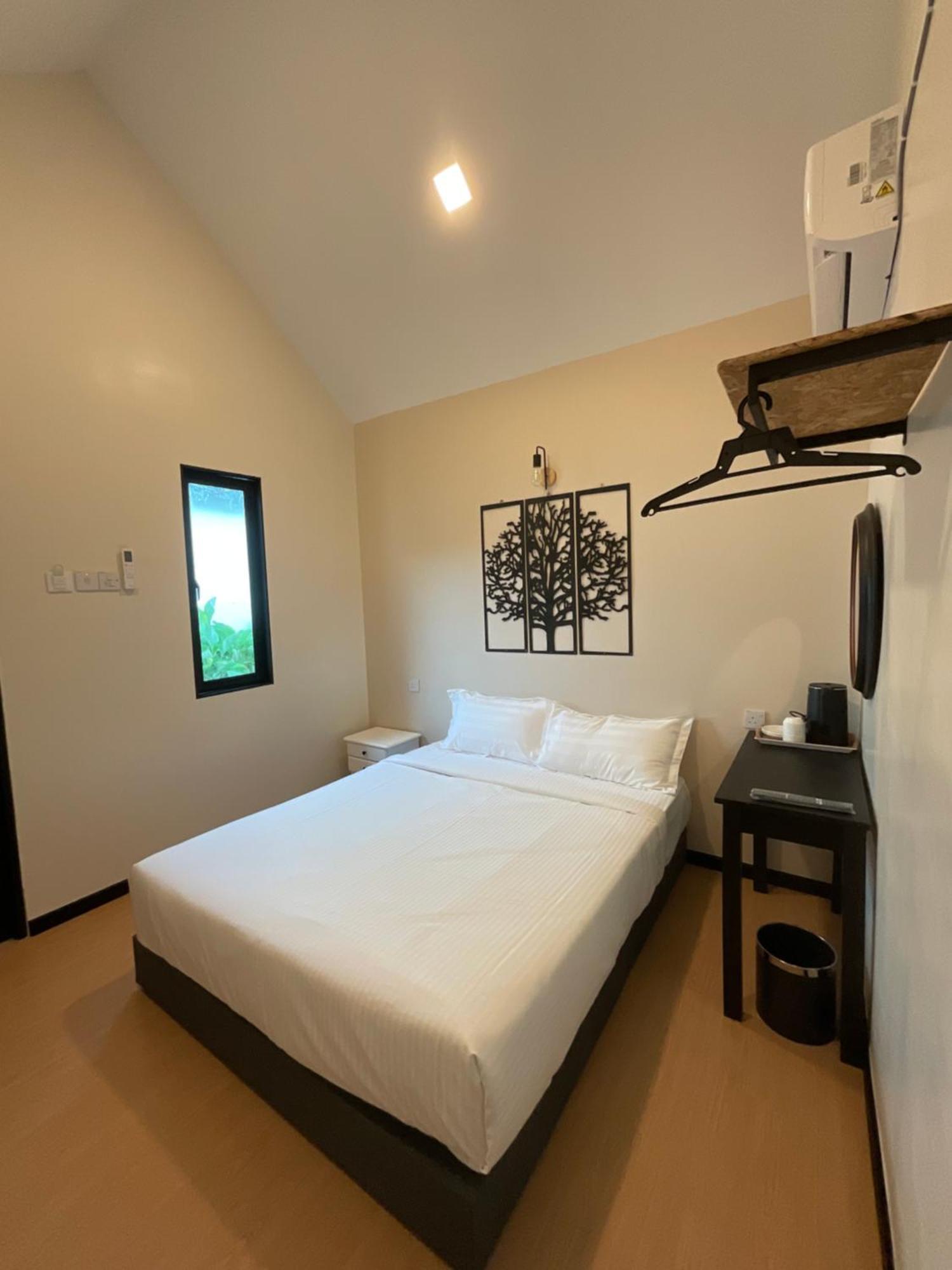 The Sky Inn Kuantan Exterior photo